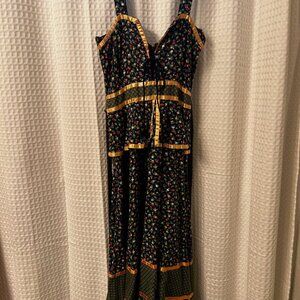 Size 7 GUNNE SAX dress; beautiful dark green with floral pattern, gold trim